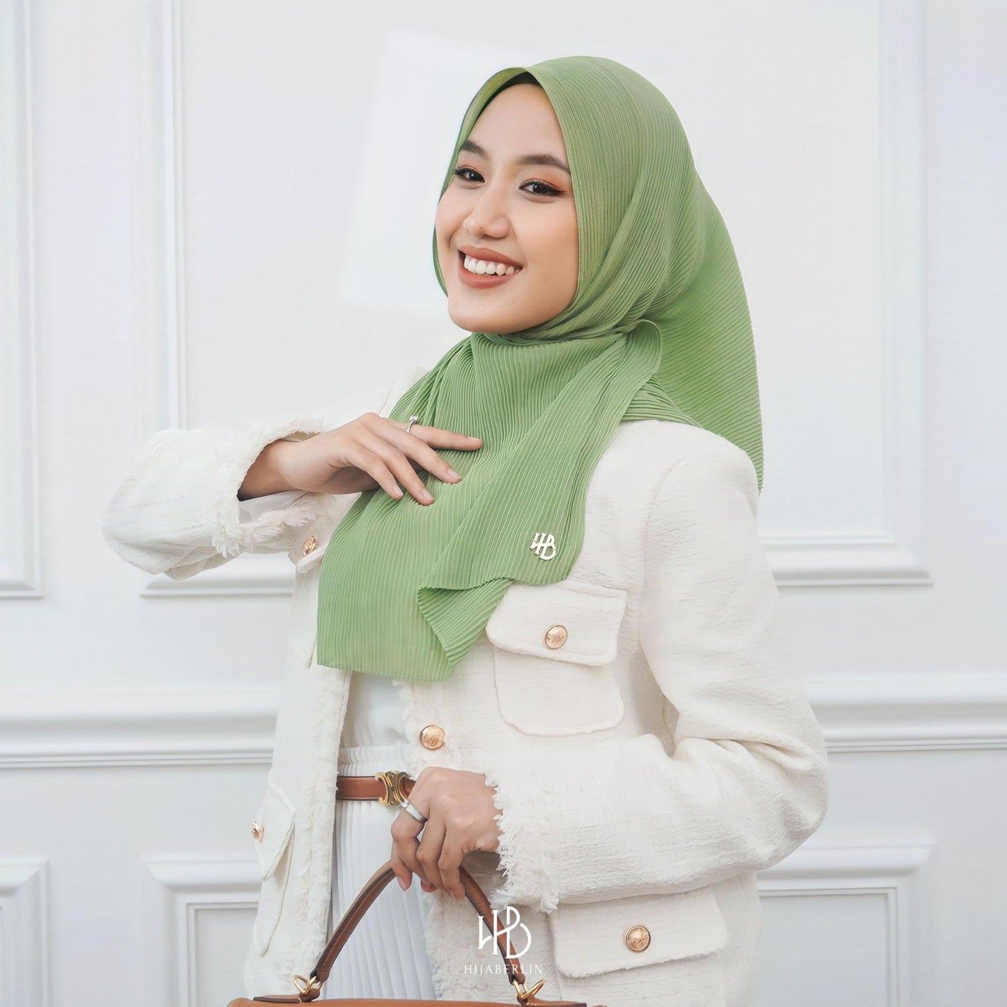 Ayesha Pleats Shawl Hijaberlin - Apple