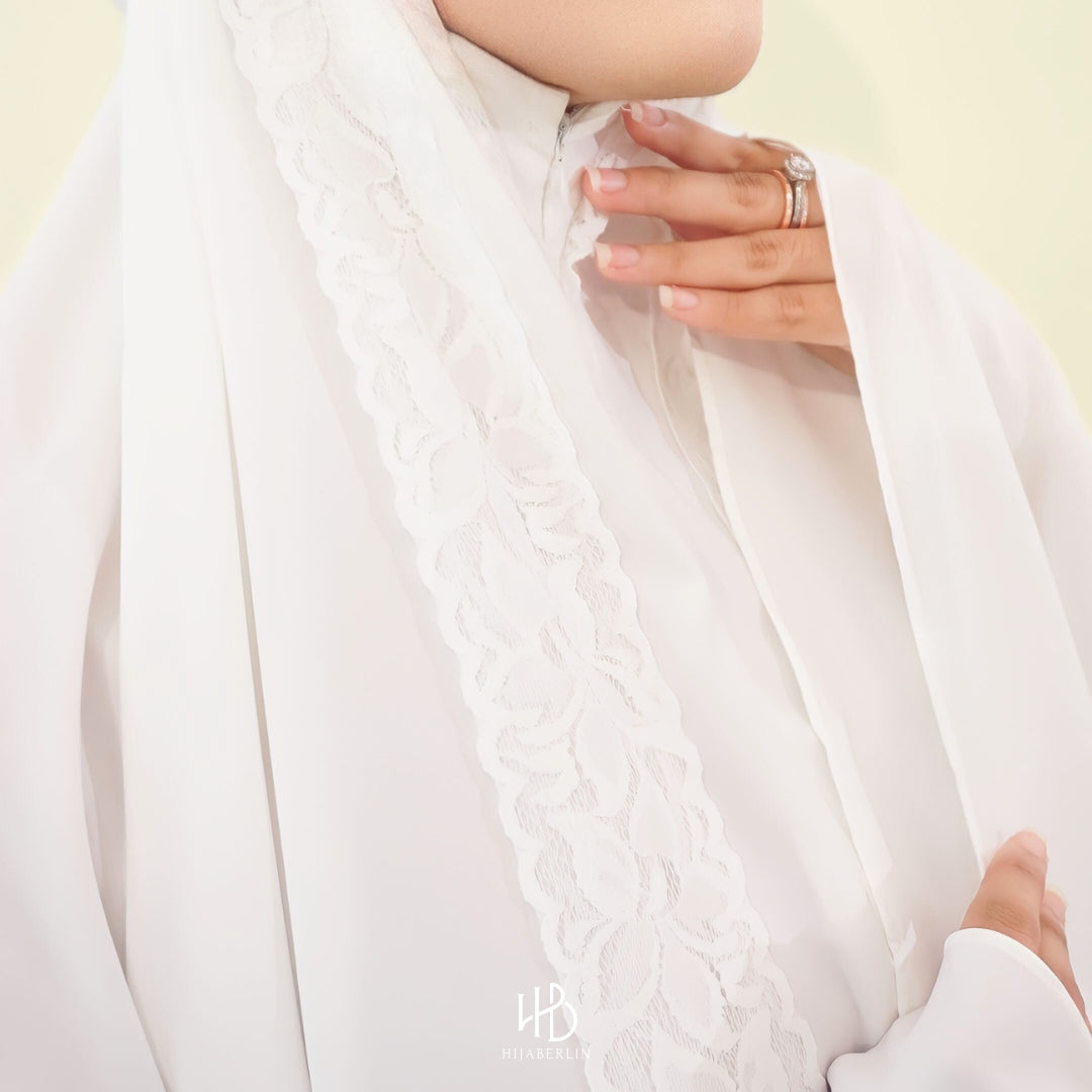 Safar Prayer Set Hijaberlin - White