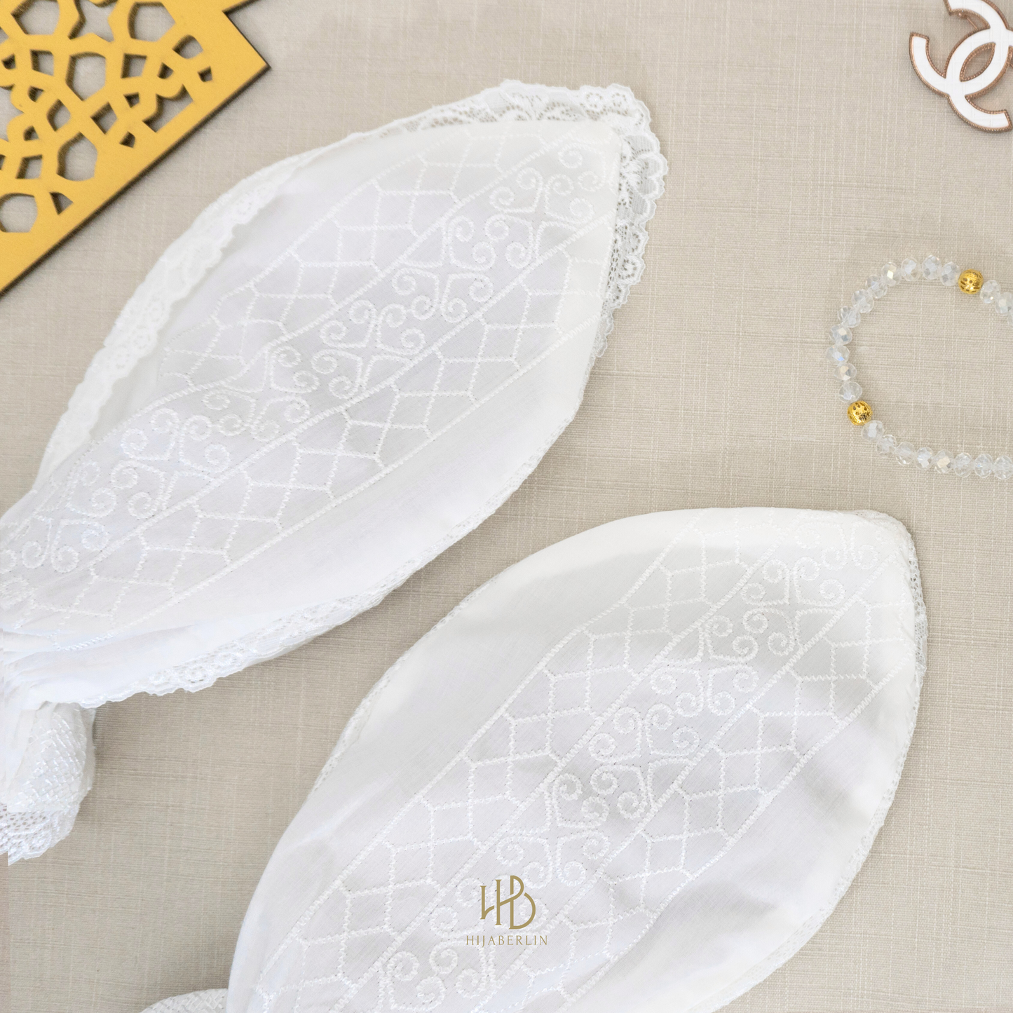 handsock bordir hijaberlin putih elegan nyaman adem untuk umrah dan haji