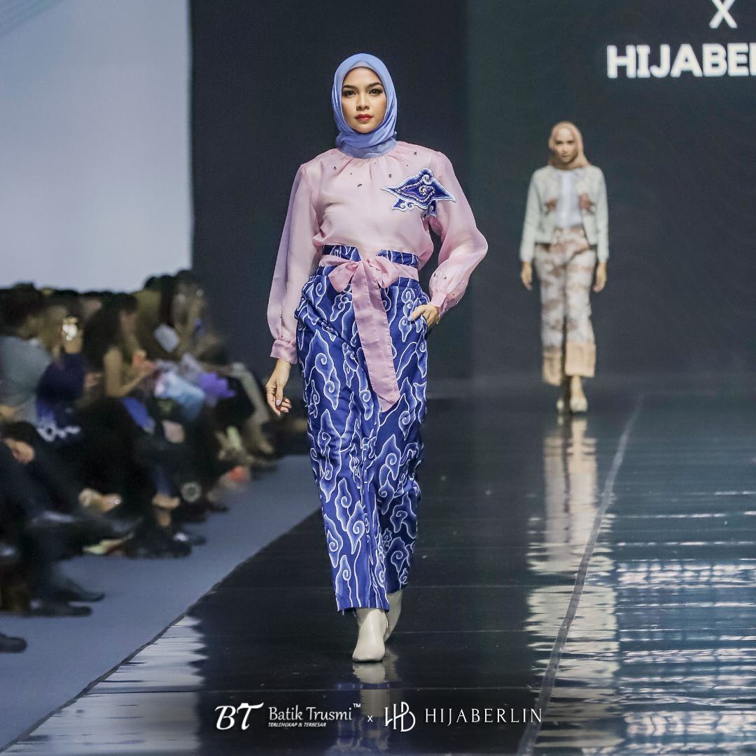 HIJABERLIN X BT BATIK TRUSMI : SRIKANDI COLLECTION - MARTHA ONE SET WANITA PREMIUM