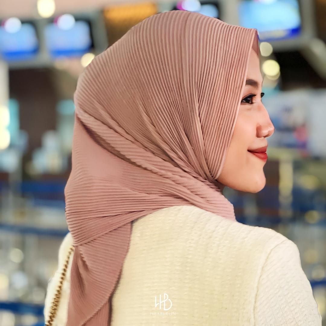 Ayesha Pleats Shawl Gift Set 1