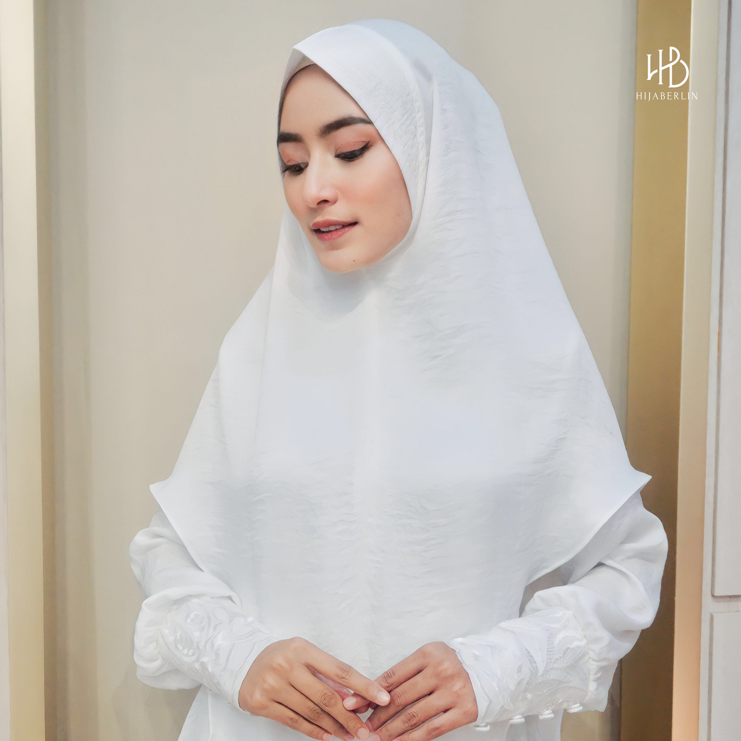 Safira Khimar Syar'i White - Hijaberlin