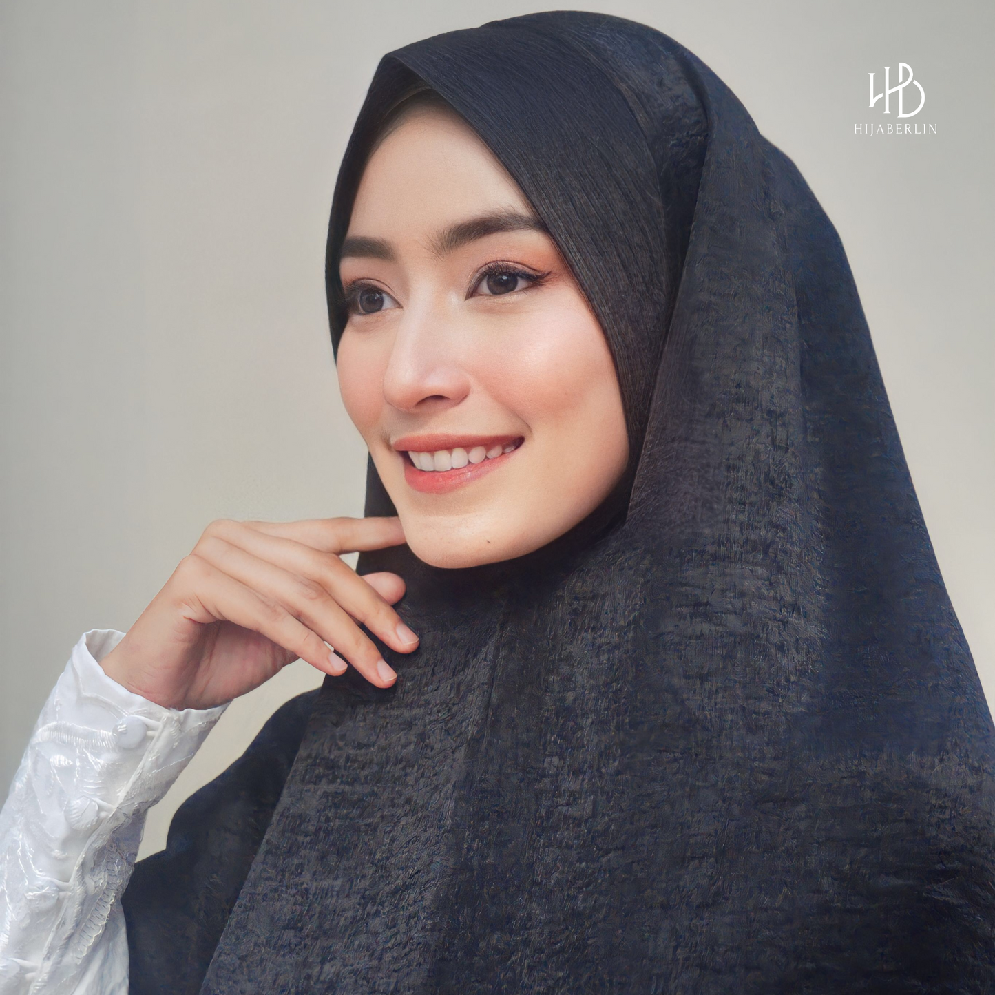 Safira Khimar Syar'i Black - Hijaberlin