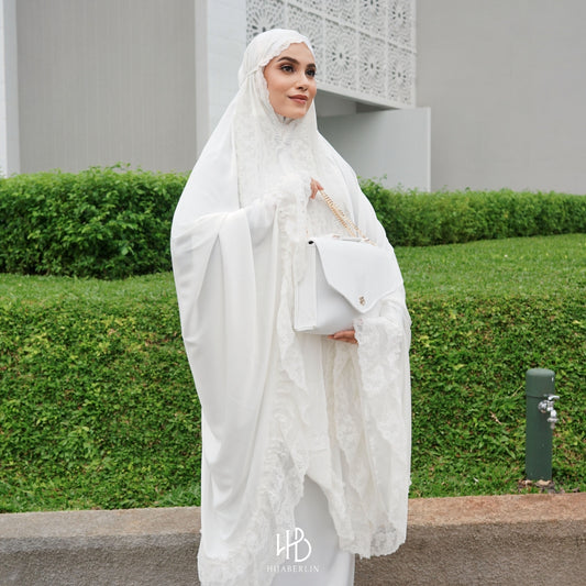 Rayya Luxury Prayer Set Hijaberlin - White