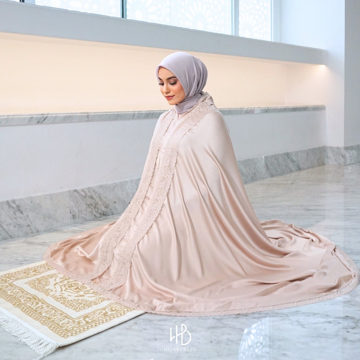 Asiyah Prayer Set Silk - Beige