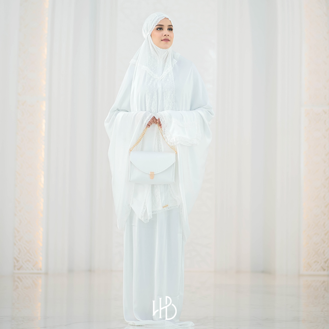 Umrah Prayer Set Hijaberlin - Off-White