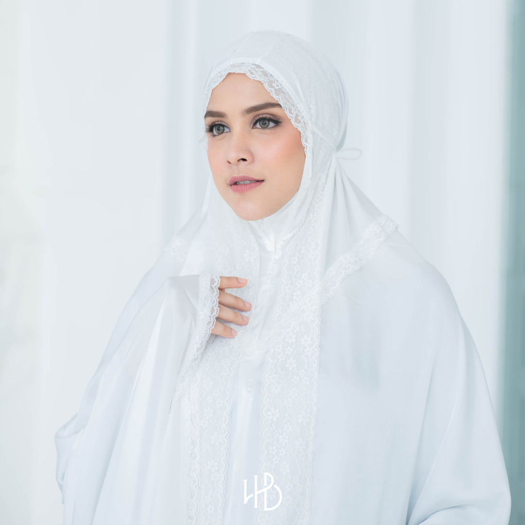 Umrah Prayer Set Hijaberlin - Off-White