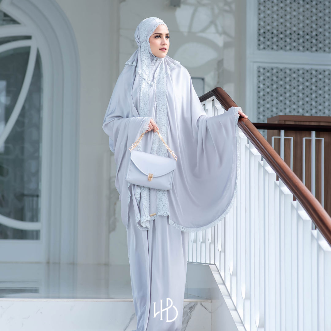 Umrah Prayer Set Hijaberlin - Silver