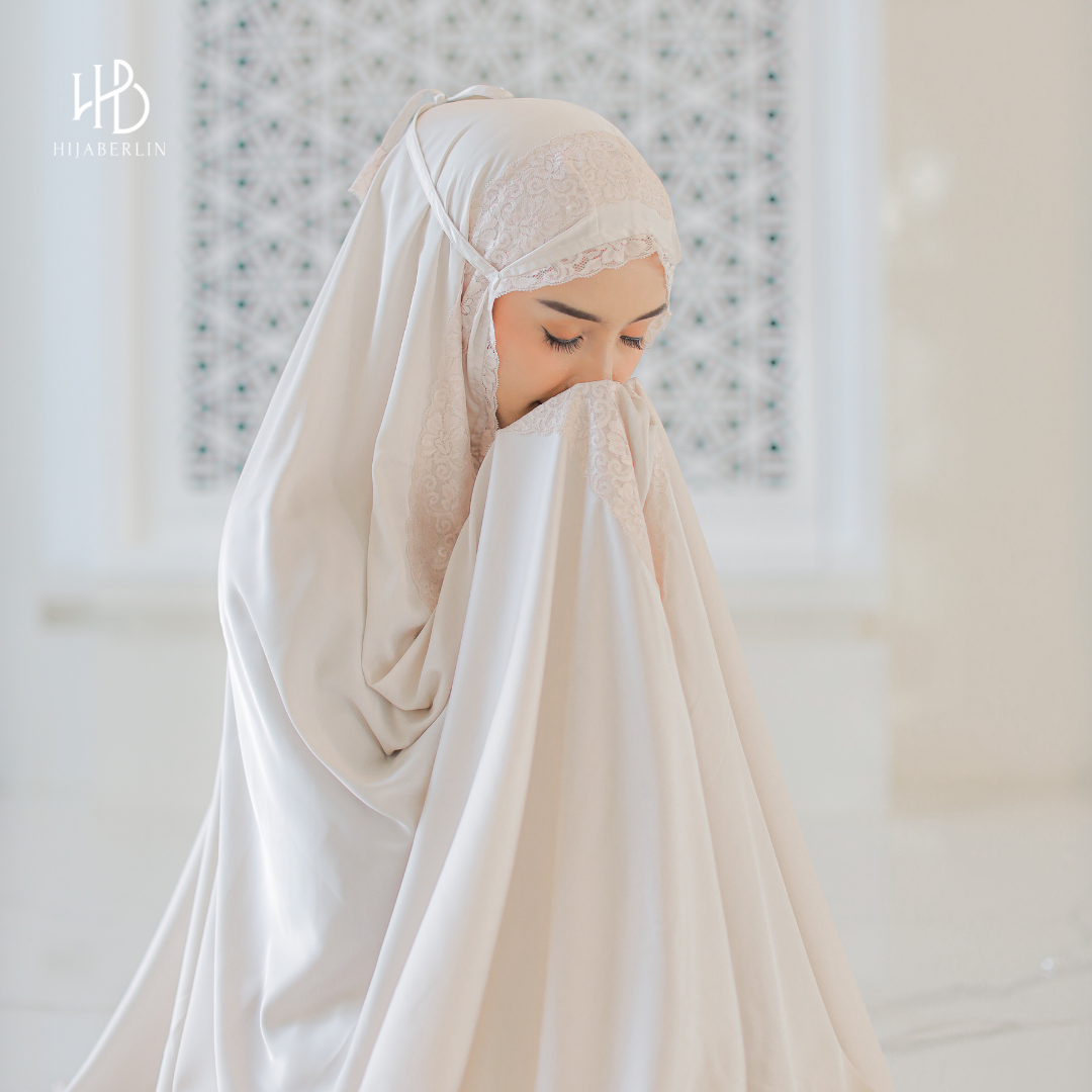 Khadijah Prayer Set Hijaberlin - Pearl