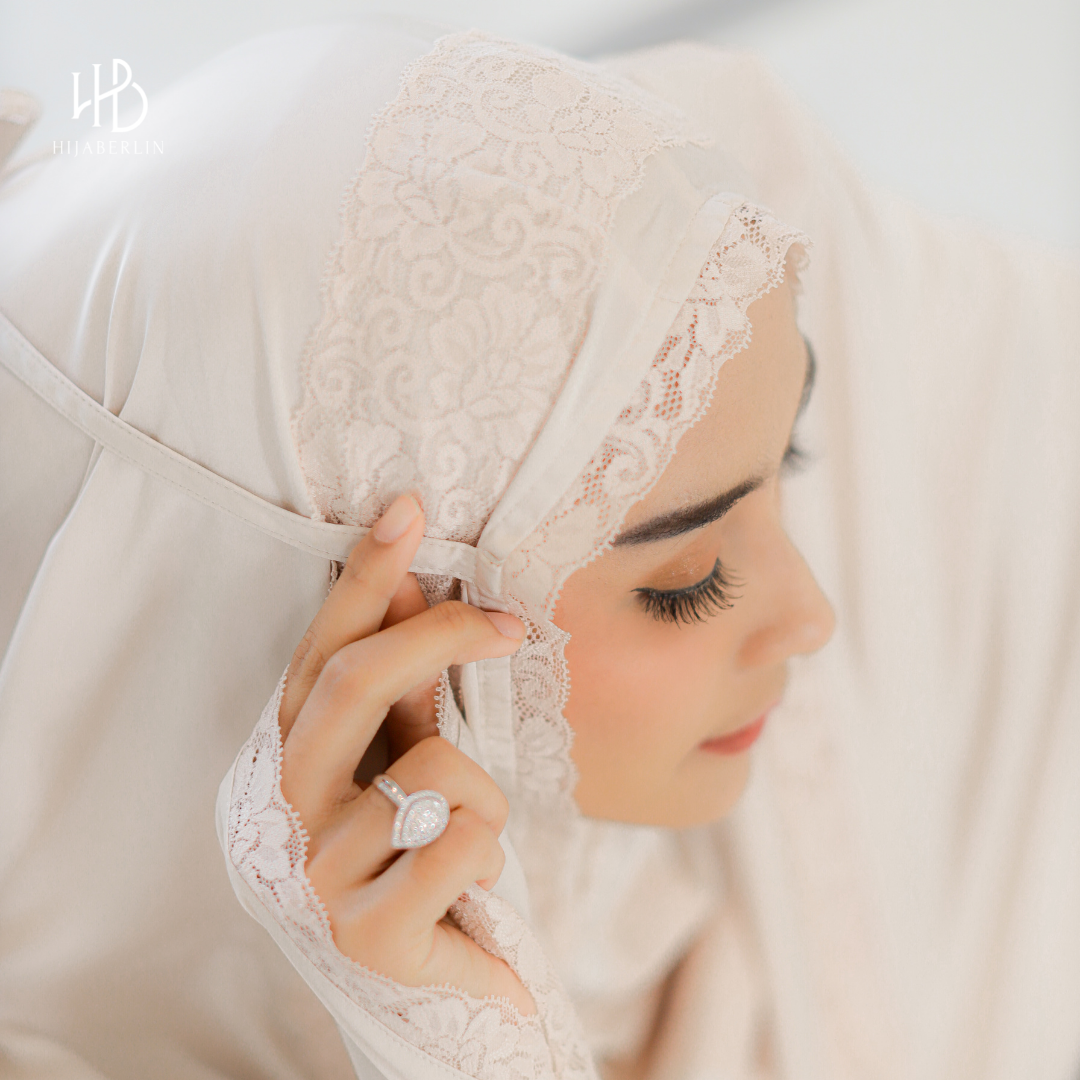 Khadijah Prayer Set Hijaberlin - Pearl