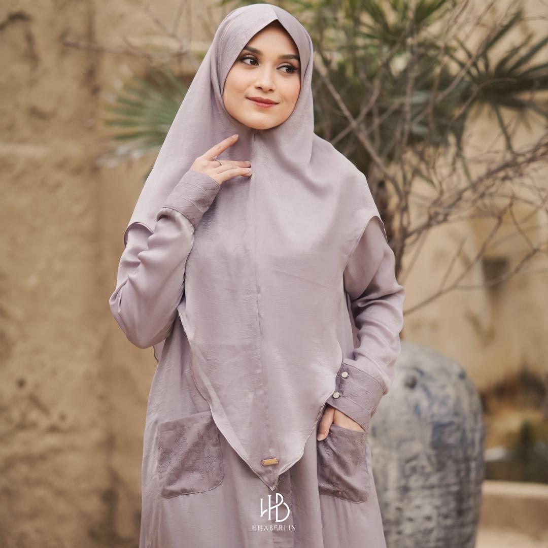 Sarah Abaya Hijaberlin - Viola