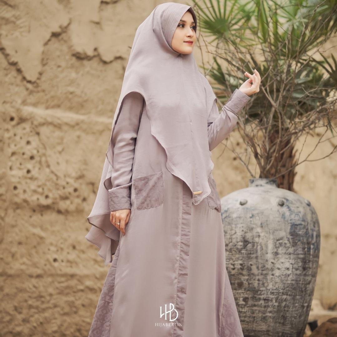 Sarah Abaya Hijaberlin - Viola