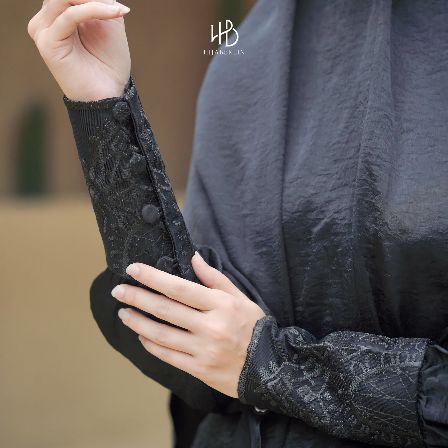 Almahira Dress Hijaberlin - Black