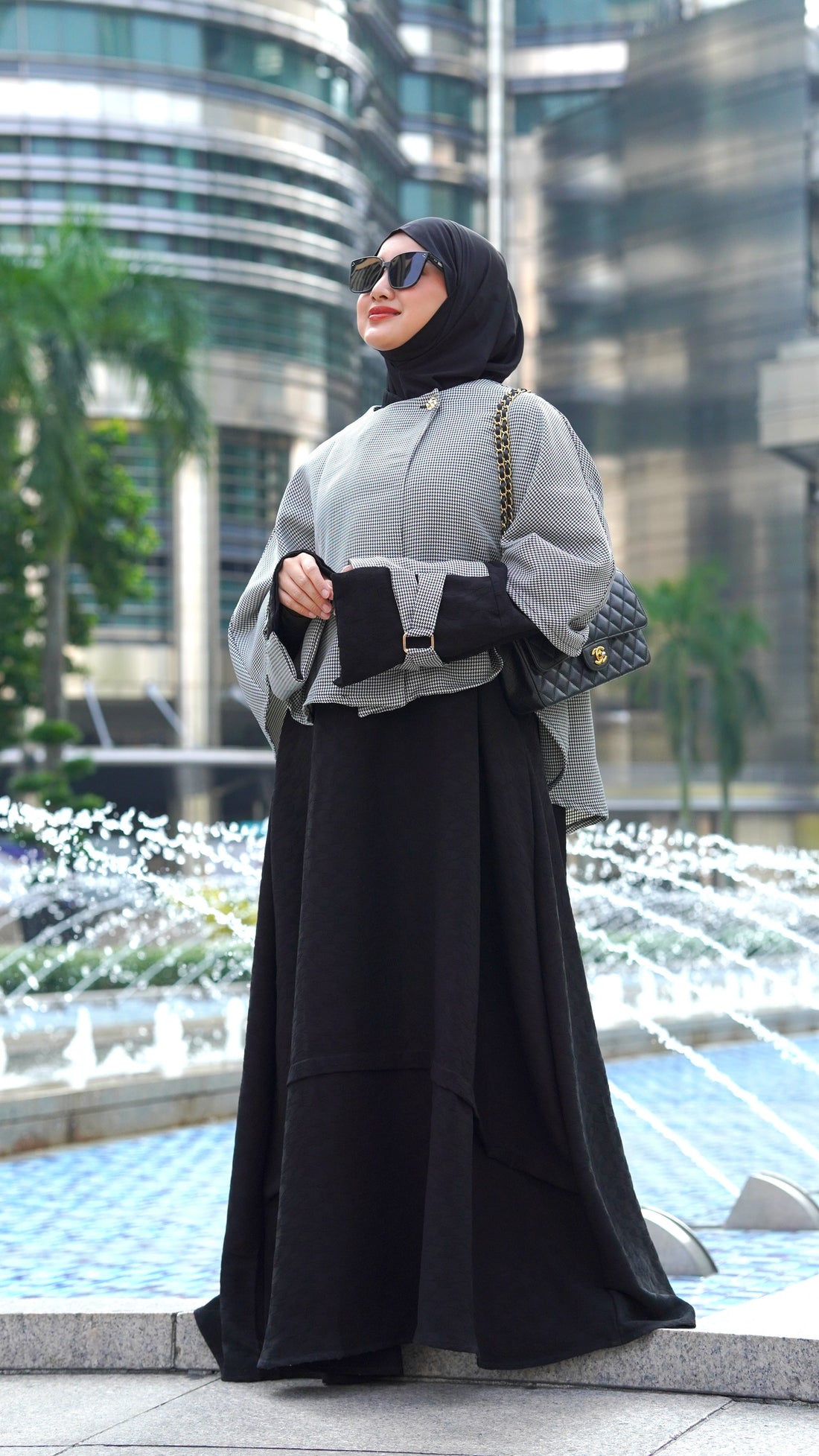 Sains di Balik Sejuknya Ibadah: Memahami 'Micro-Climate' dalam Busana Muslimah