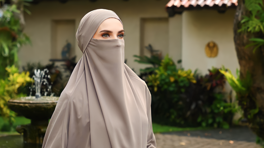 Siti Hawa: Warisan Kesetiaan dan Kesempurnaan Muslimah