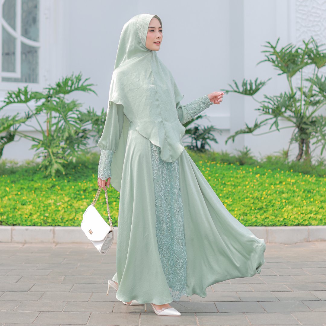 Almahira Dress