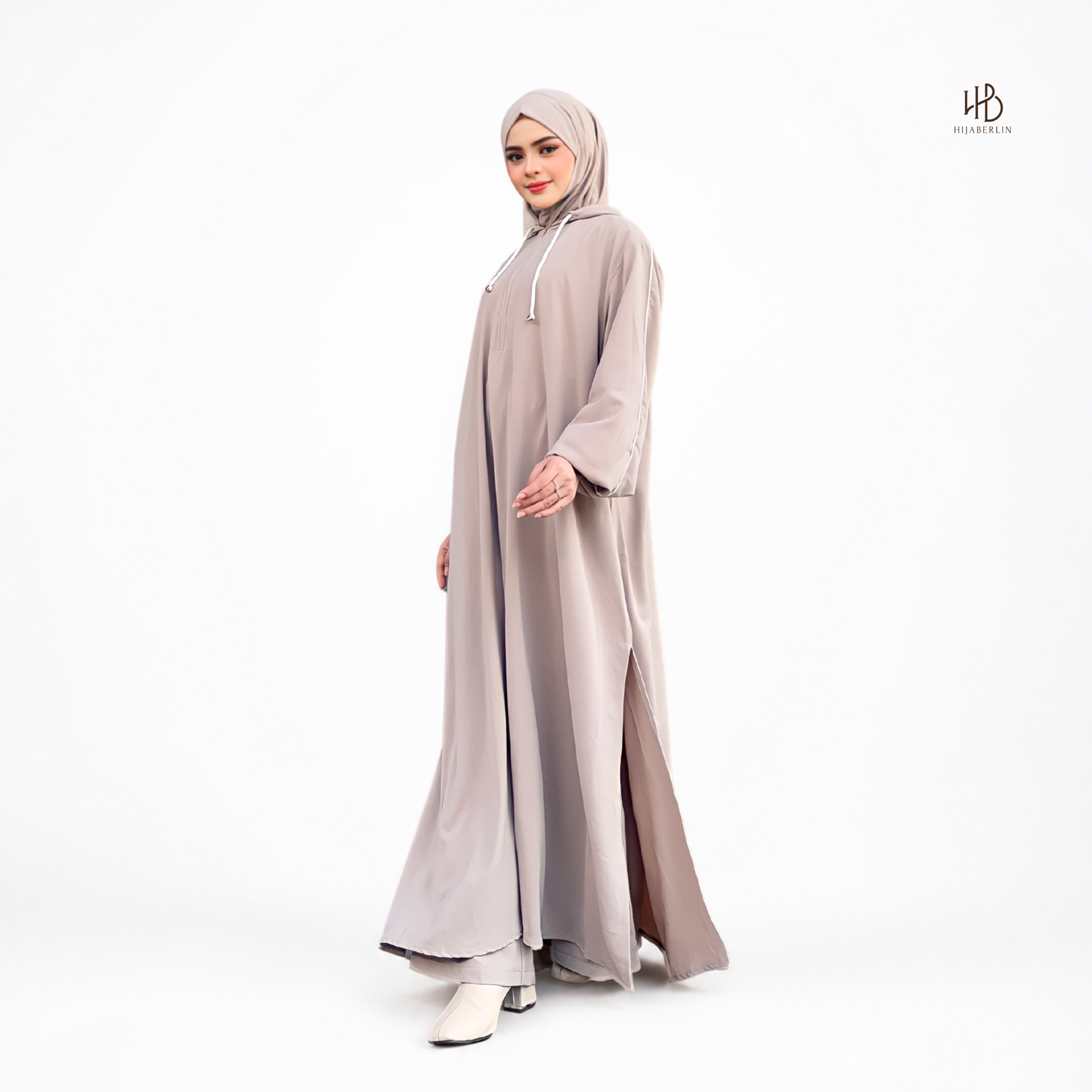 Nasibah Move - Latte
