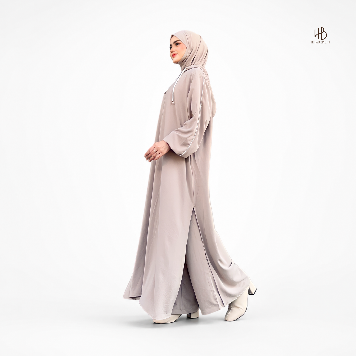 Nasibah Move - Latte