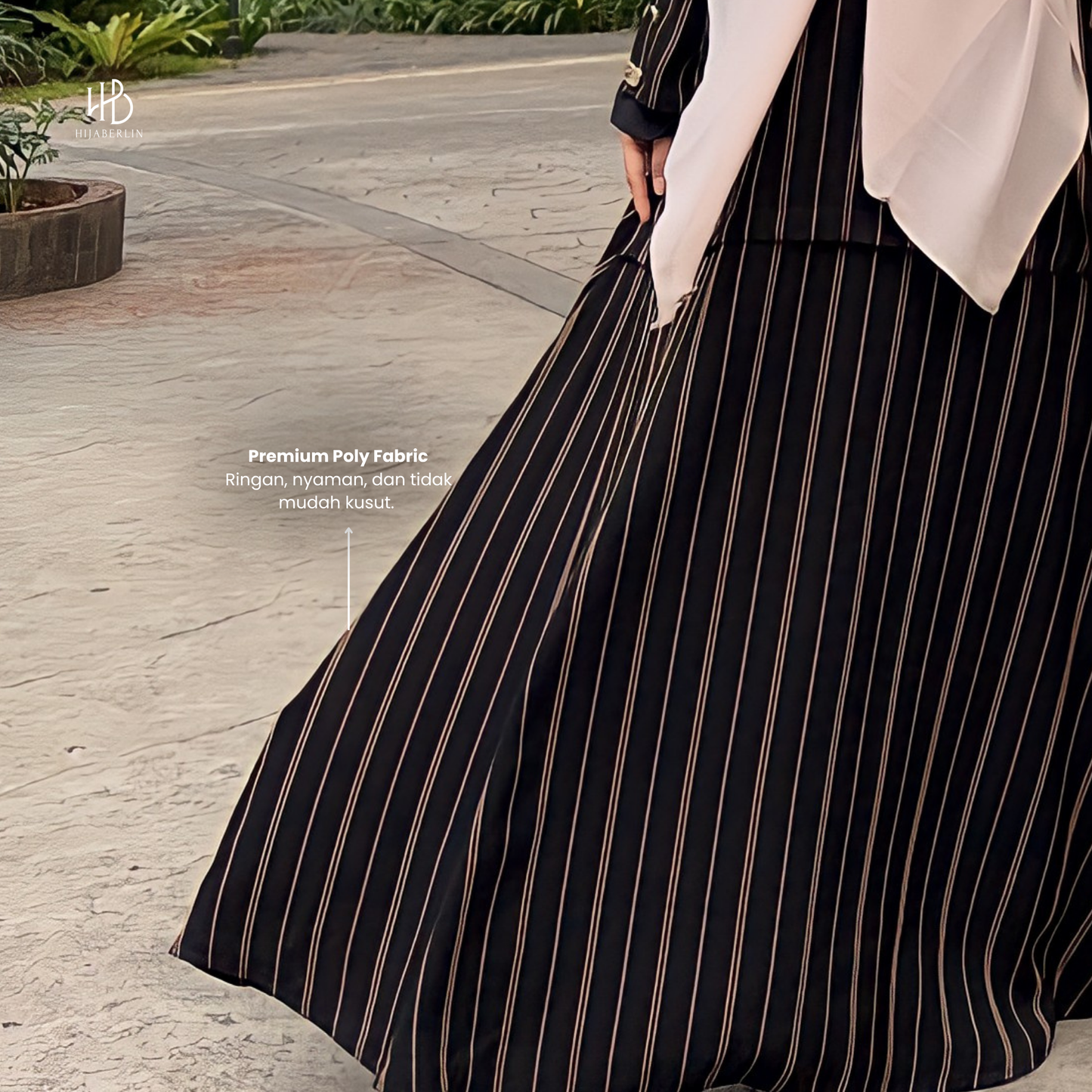 Lateefa Abaya - Black Stripe White