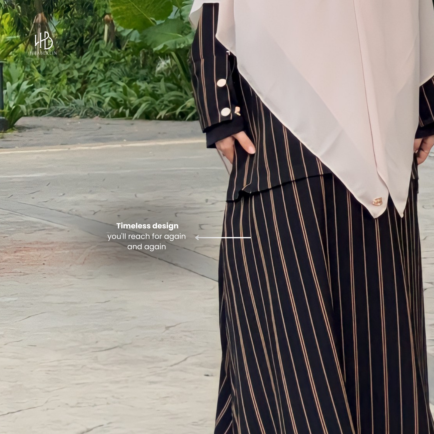 Lateefa Abaya - Black Stripe White