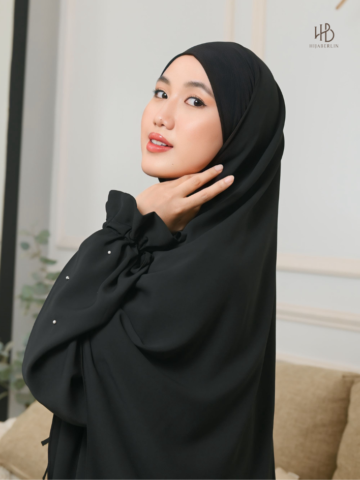 Halwa Khimar Black - Hijaberlin