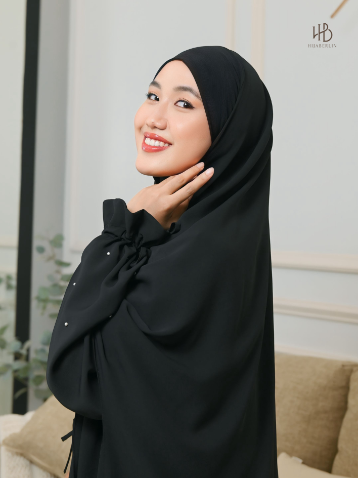 Halwa Khimar Black - Hijaberlin