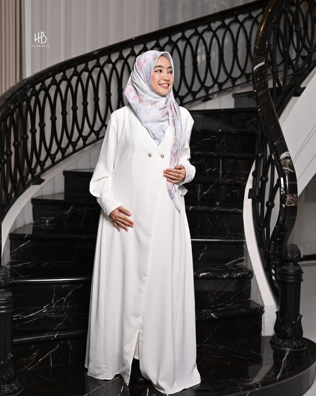 Ghumaisha Outer Dress - White