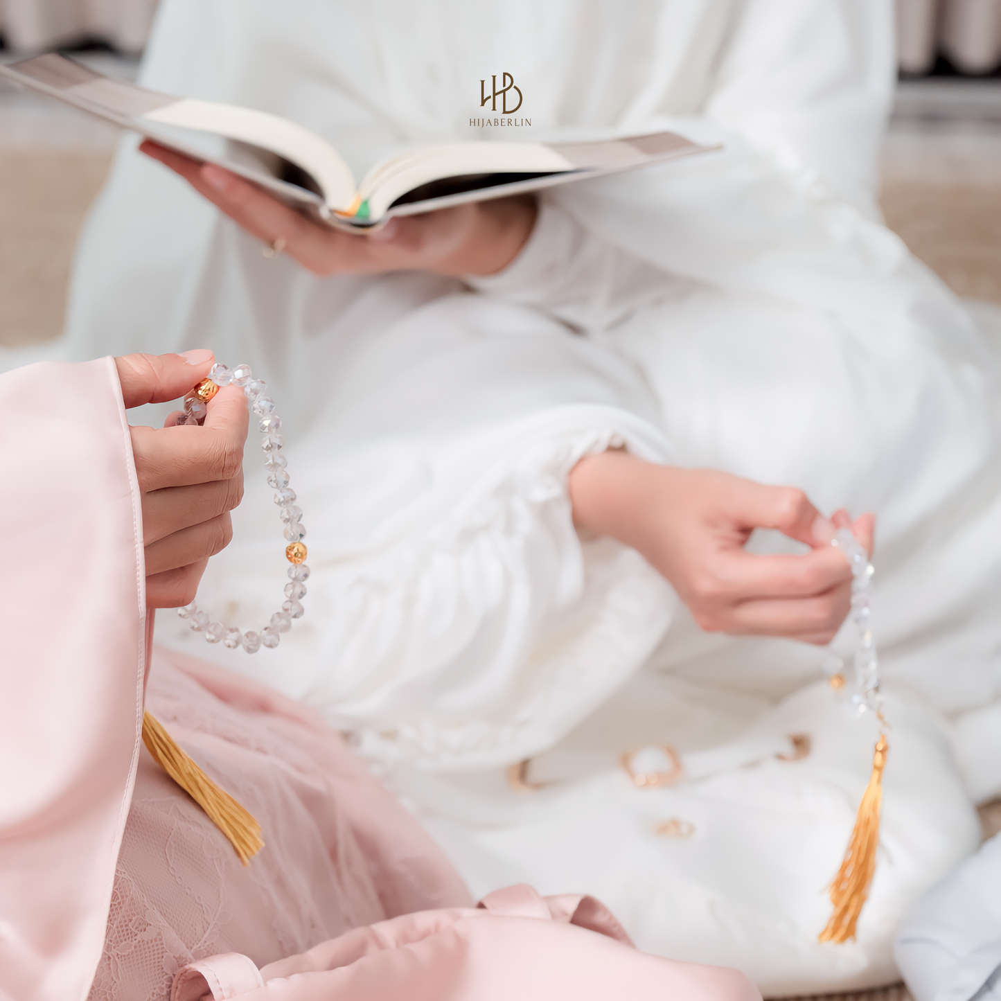 Ghaashiya Prayer Set - Broken White