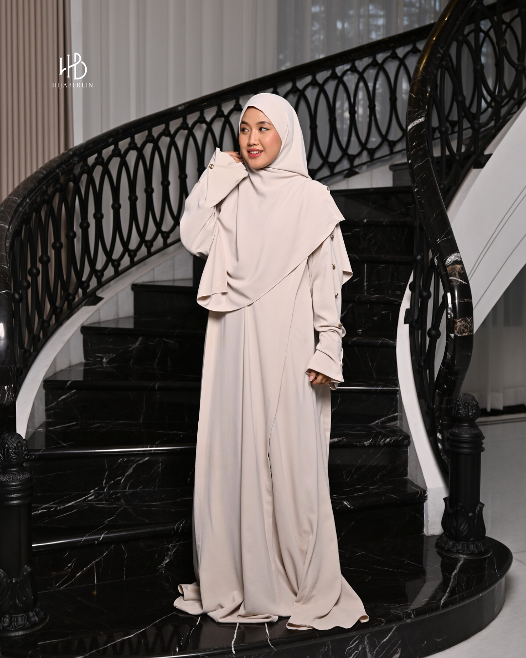 Hamnah Dress Set Khimar - Cream
