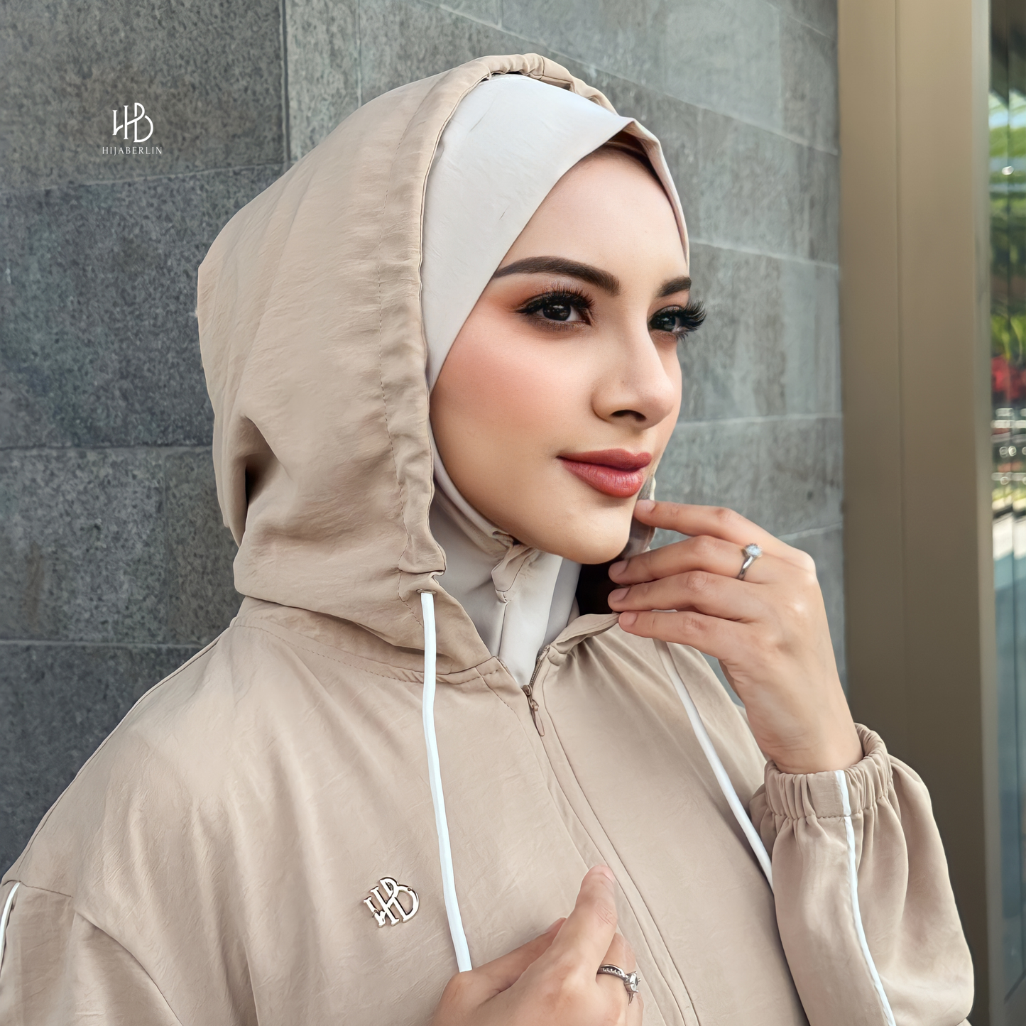 Nasibah Move - Camel Beige