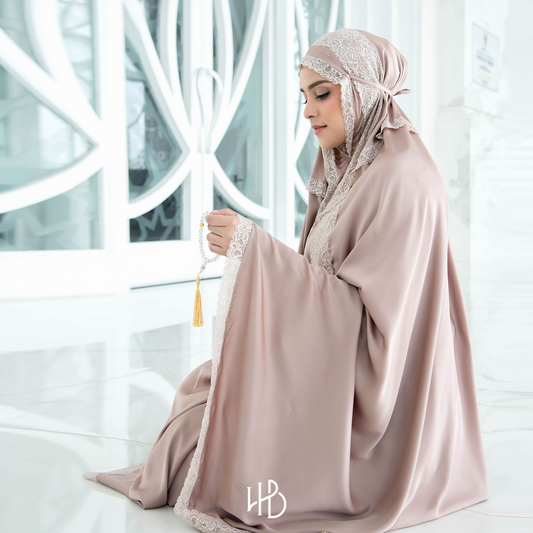 Umrah Prayer Set Hijaberlin - Brown